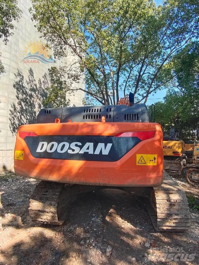 Doosan DX 300 LC Kāpurķēžu ekskavatori