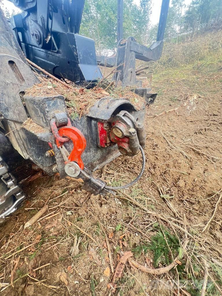 Komatsu 855 Forvarderi