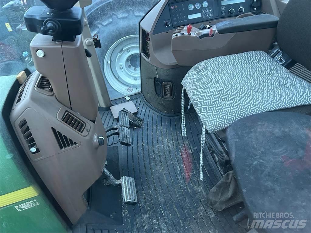 John Deere 8100 Traktori
