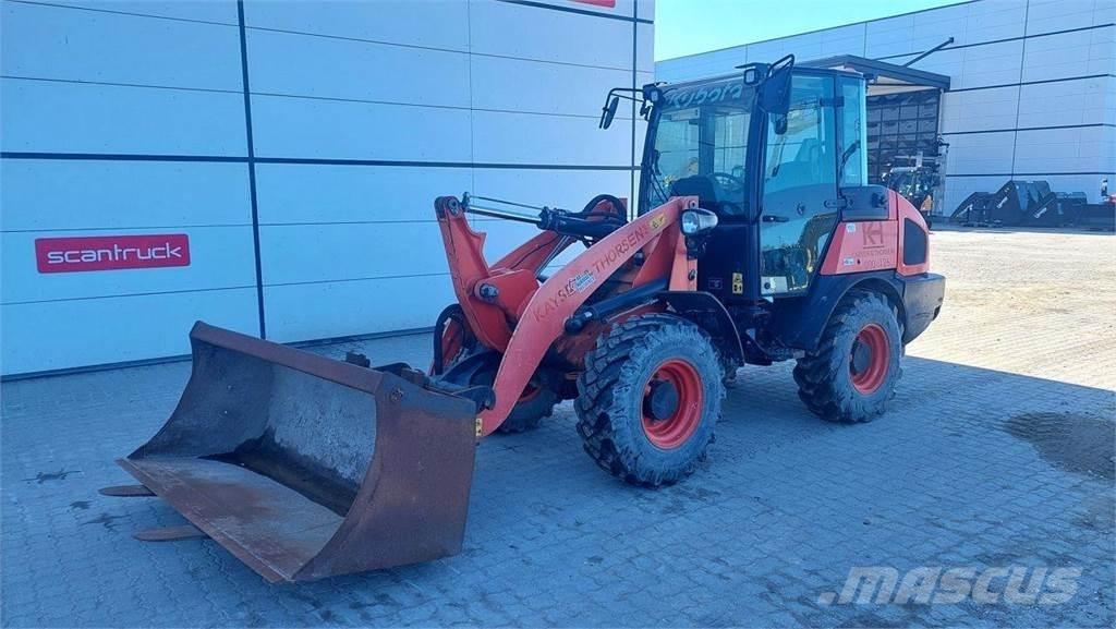 Kubota R085 Multifunkcionālie iekrāvēji