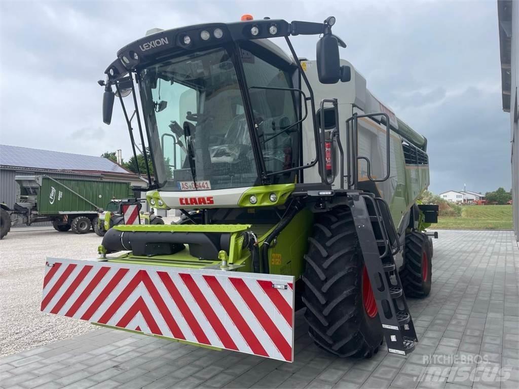 CLAAS Lexion 5400 Ražas novākšanas kombaini
