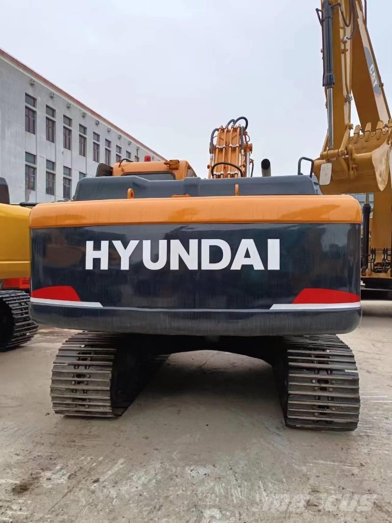 Hyundai 220LC-9S Kāpurķēžu ekskavatori