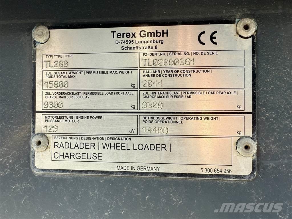 Terex TL260 Iekrāvēji uz riteņiem