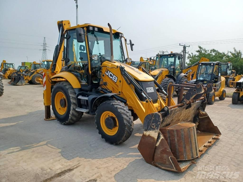 JCB 3CX PLUS AEC Ekskavatori-iekrāvēji