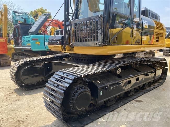 CAT 330 D2L Kāpurķēžu ekskavatori