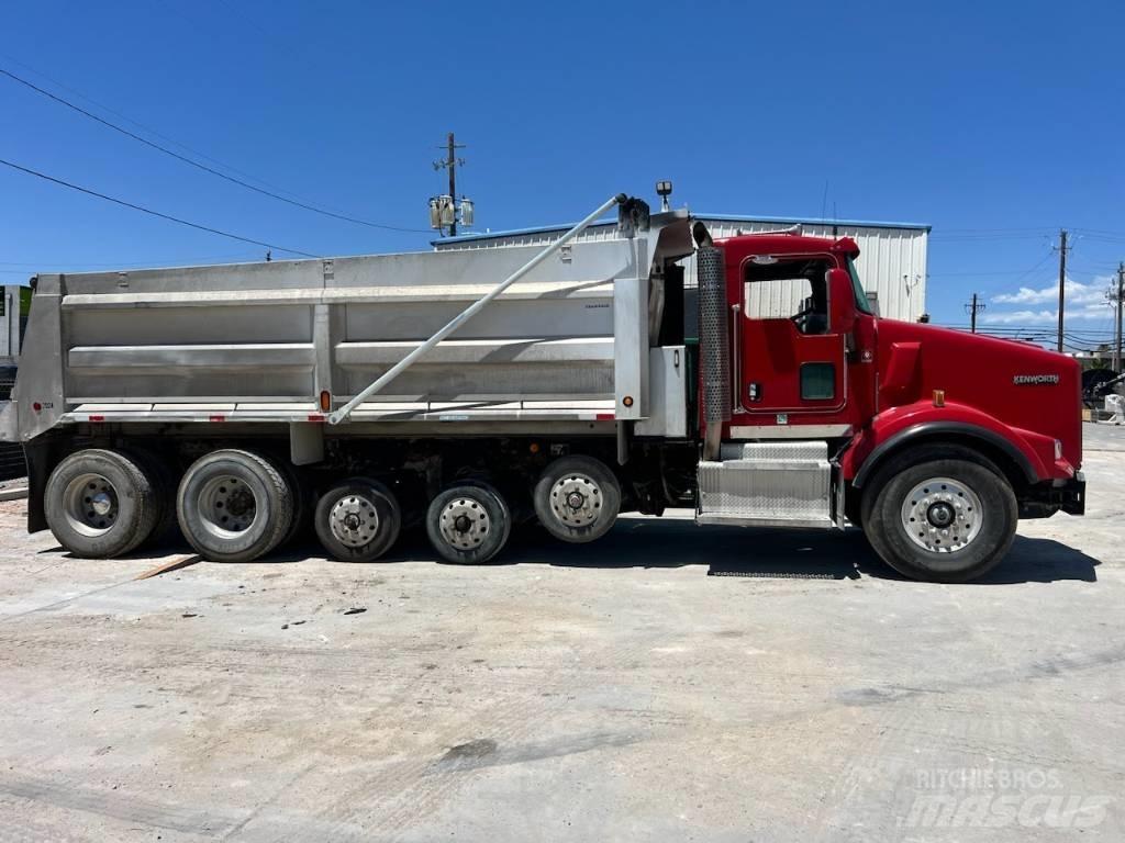 Kenworth T 800 Pašizgāzējs