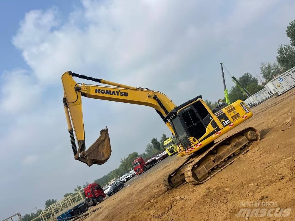 Komatsu pc220-8 Kāpurķēžu ekskavatori