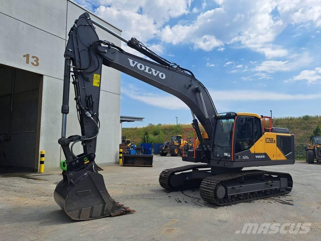 Volvo EC250ENL Kāpurķēžu ekskavatori