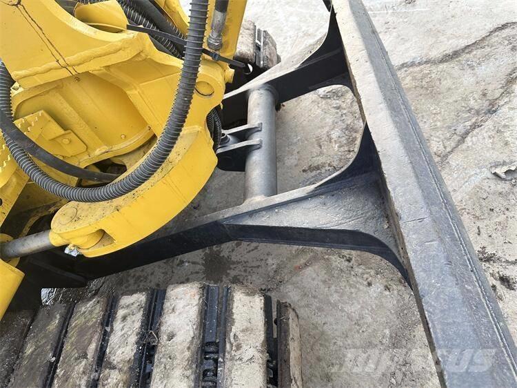 Komatsu PC 40 Kāpurķēžu ekskavatori