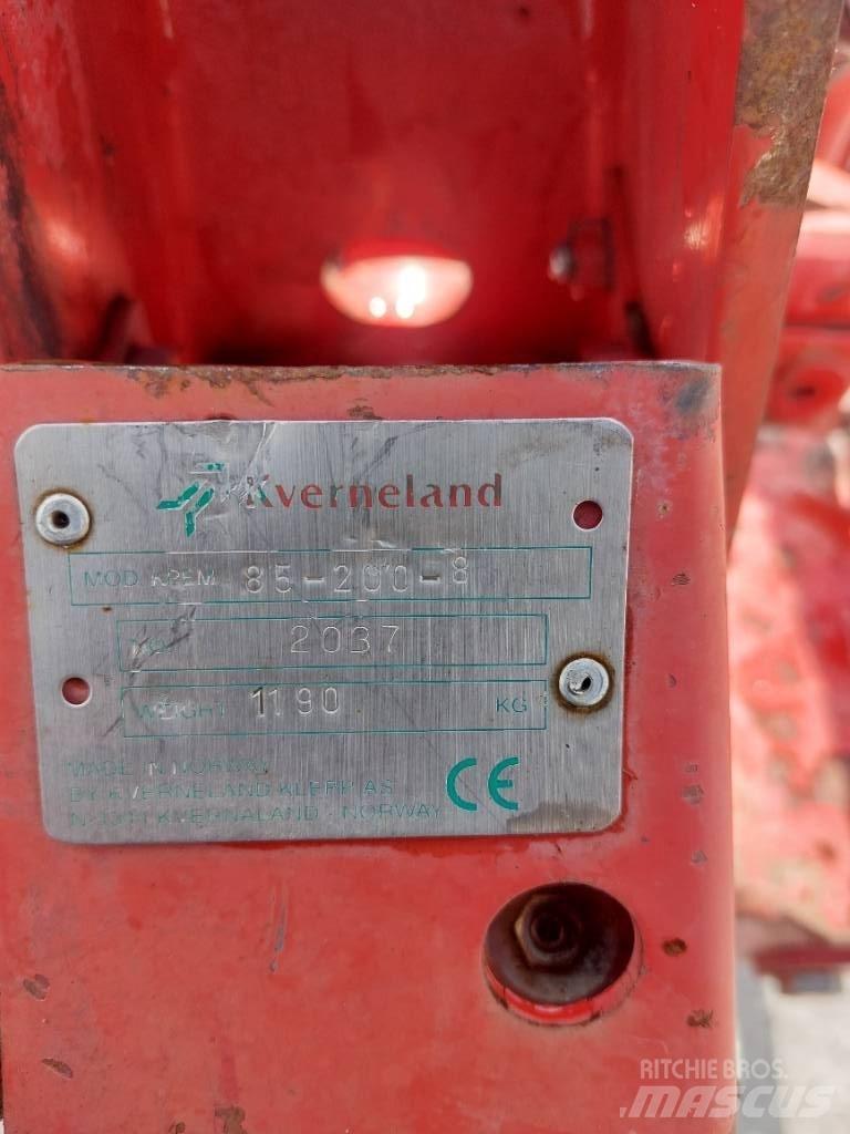 Kverneland EM 85 4 Maiņvērsējarkli