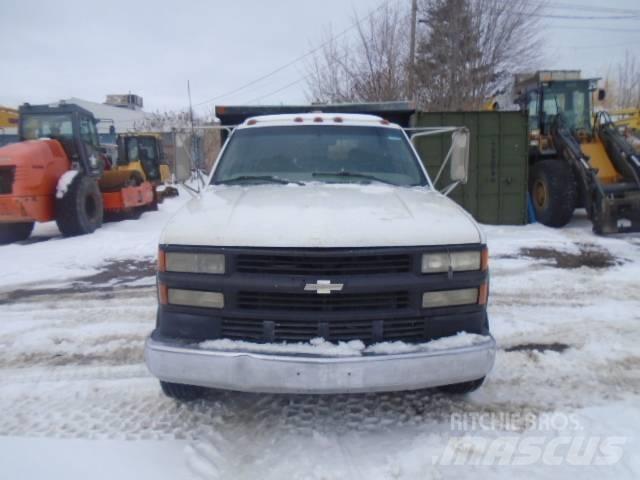 Chevrolet 3500 HD Pašizgāzējs