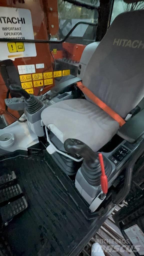 Hitachi ZX 135 US-6 Kāpurķēžu ekskavatori