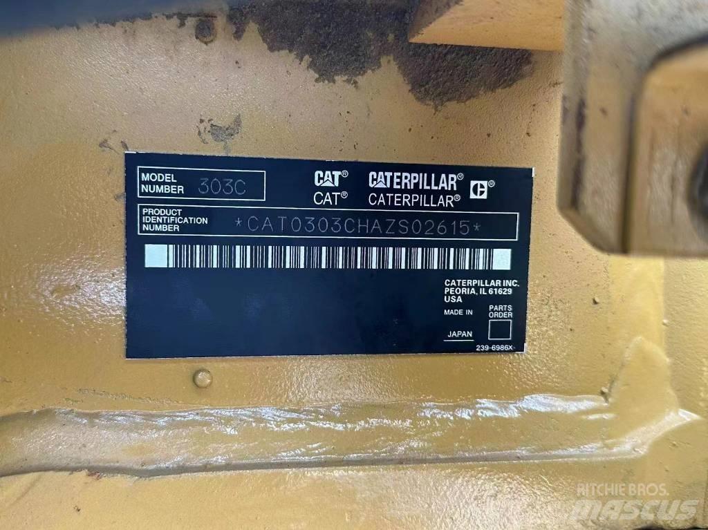 CAT 303 Kāpurķēžu ekskavatori