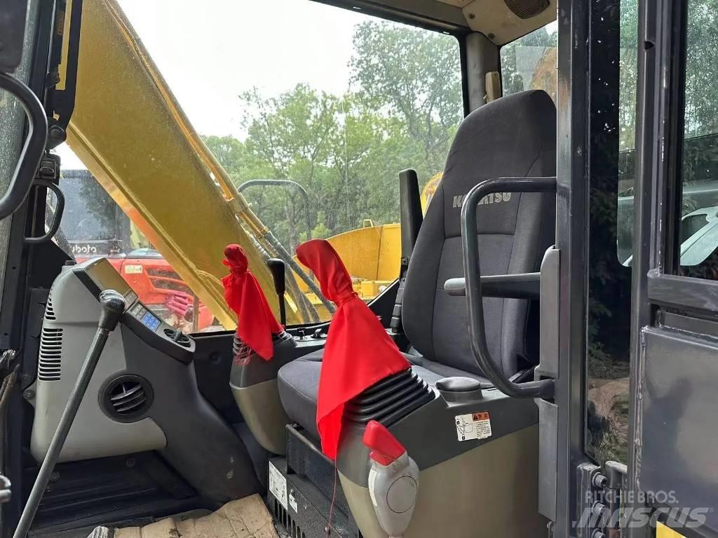 Komatsu PC70-8 Kāpurķēžu ekskavatori