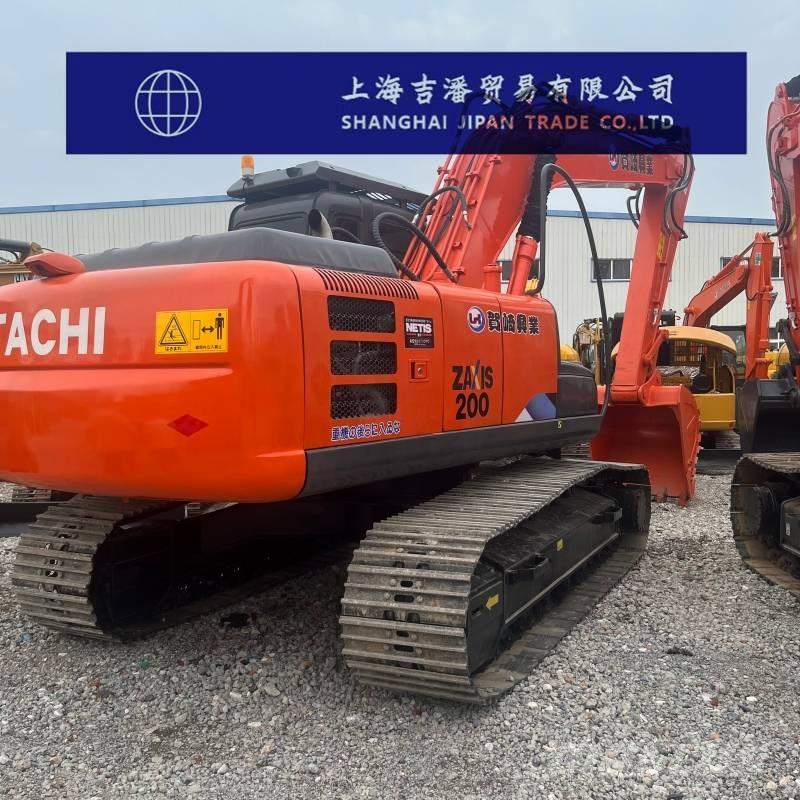 Hitachi ZX 200 Kāpurķēžu ekskavatori
