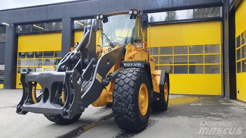 Volvo L 90 D Iekrāvēji uz riteņiem