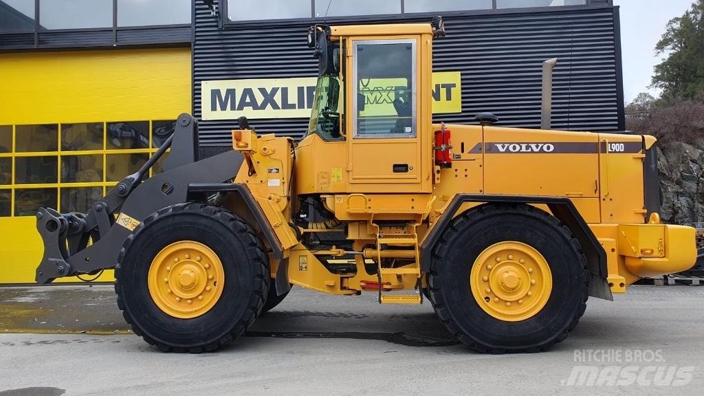 Volvo L 90 D Iekrāvēji uz riteņiem