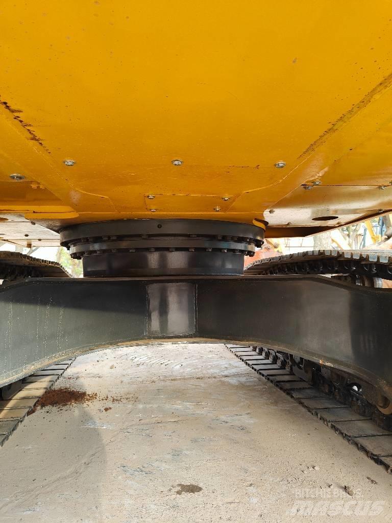 Komatsu PC200 Kāpurķēžu ekskavatori
