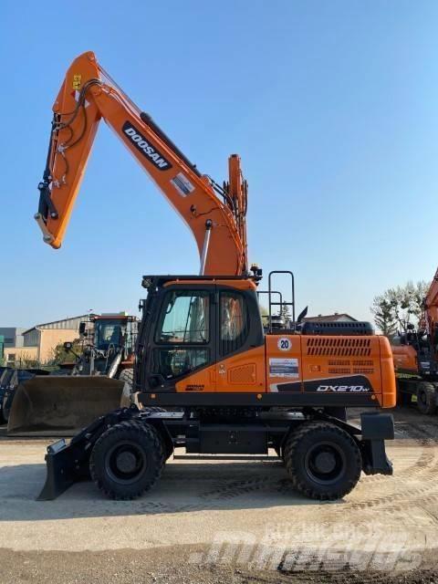 Doosan DX 210 W Ekskavatori uz riteņiem