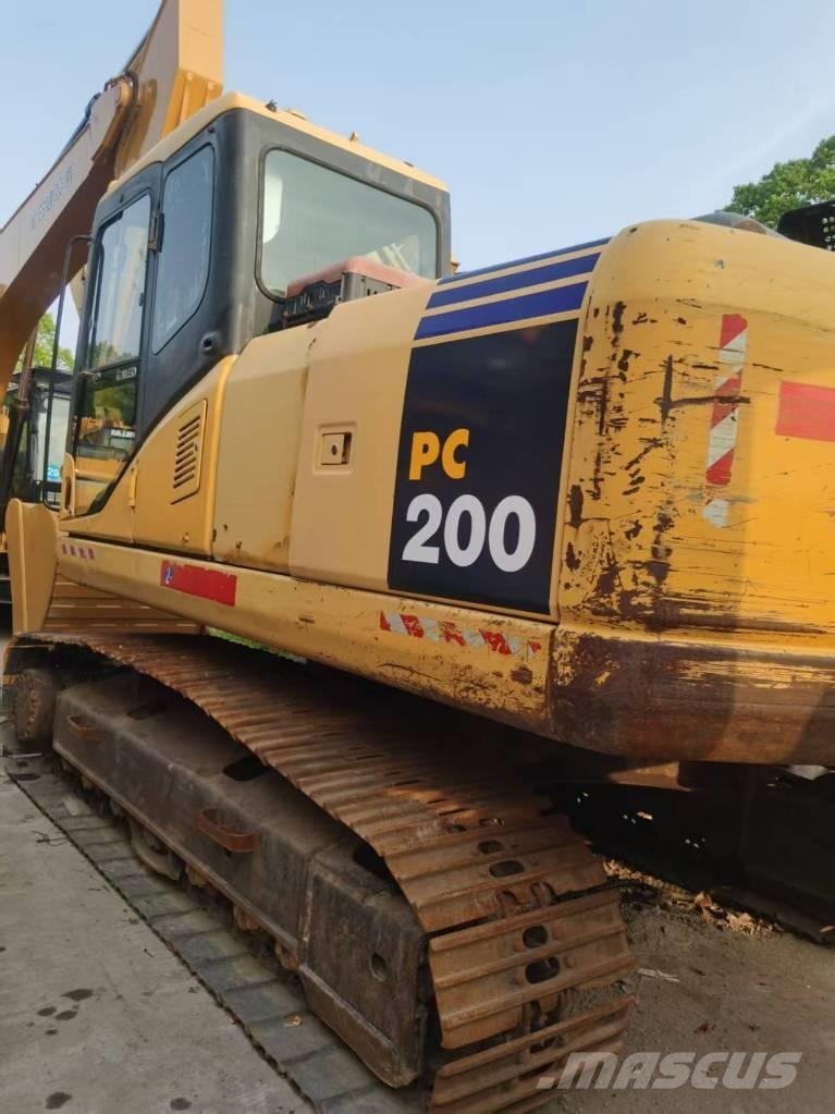 Komatsu PC 200-7 Kāpurķēžu ekskavatori