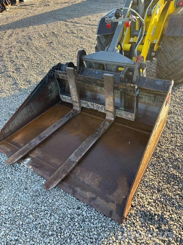 Wacker Neuson WL 28 Iekrāvēji uz riteņiem