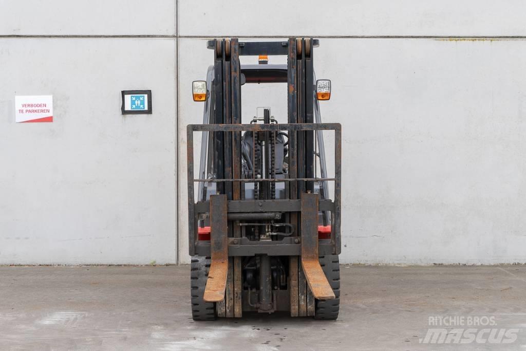 Manitou MI 25 D Tehnika ar dīzeļa dzinēju