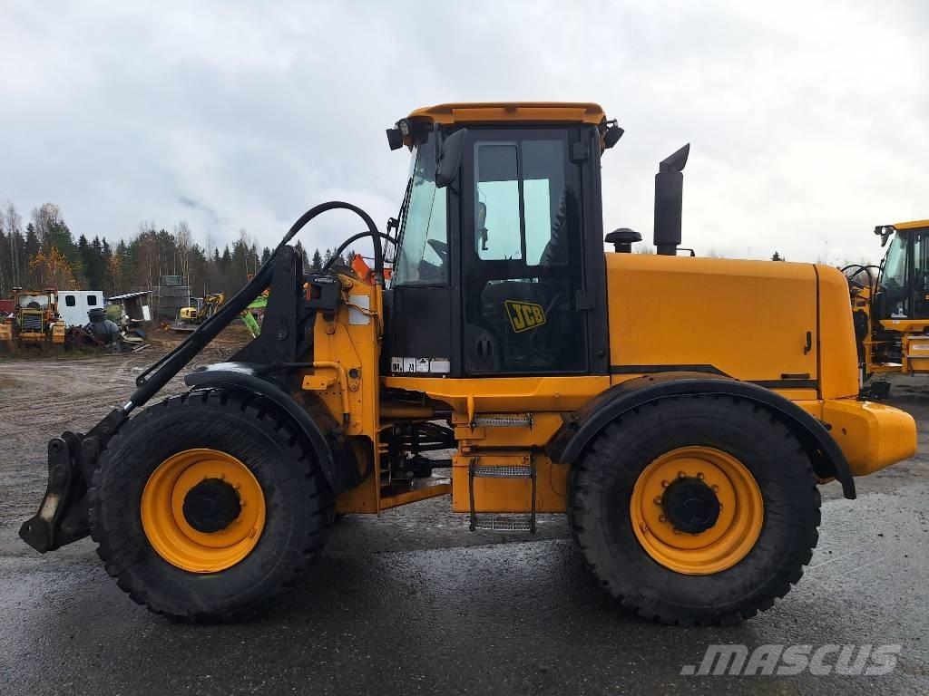 JCB 412 S Iekrāvēji uz riteņiem
