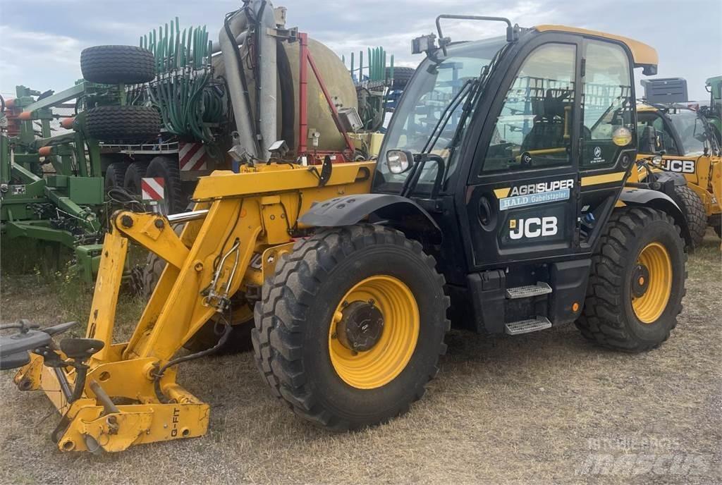 JCB 542-70 Lauksaimniecības pacēlāji