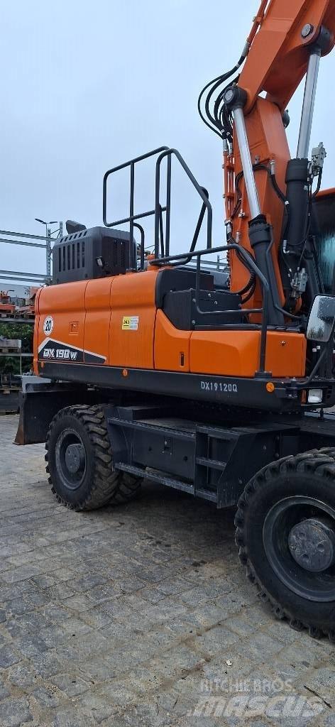 Doosan DX 190 W-7 Ekskavatori uz riteņiem