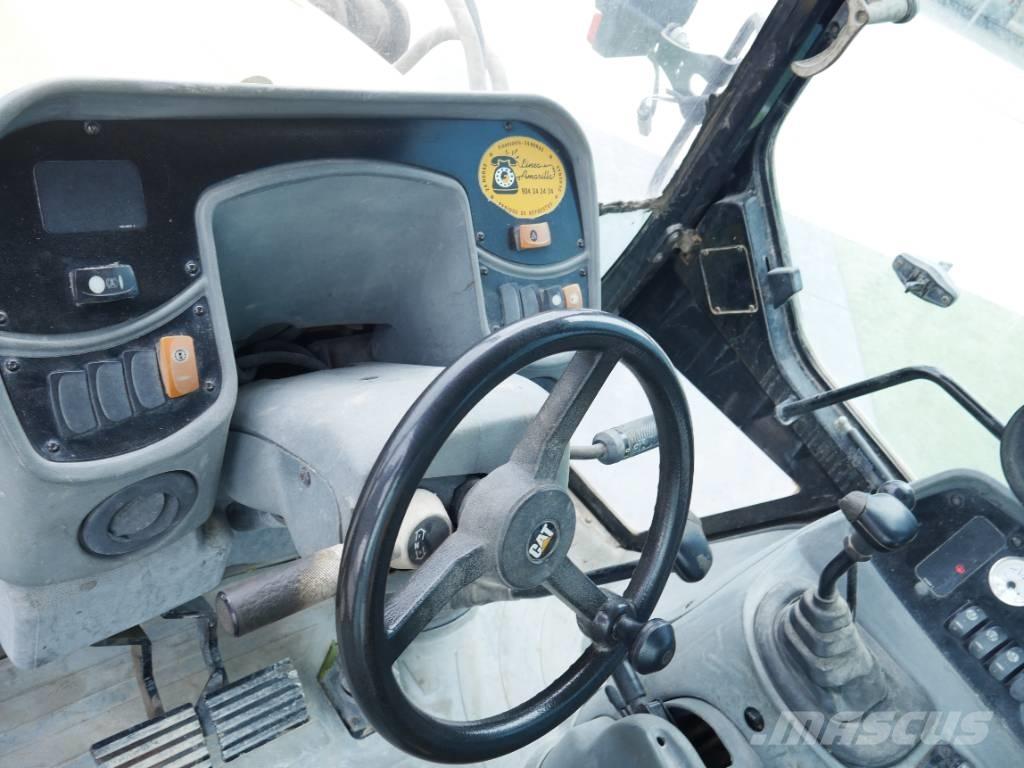 CAT 428 D Ekskavatori-iekrāvēji