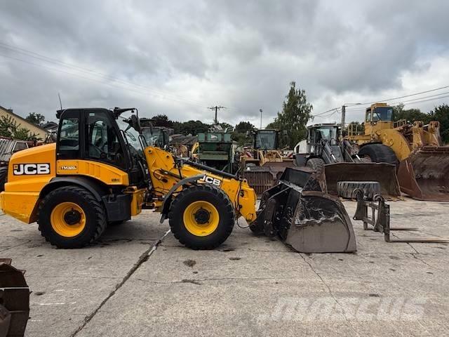 JCB TM 320 S Teleskopiskie manipulatori