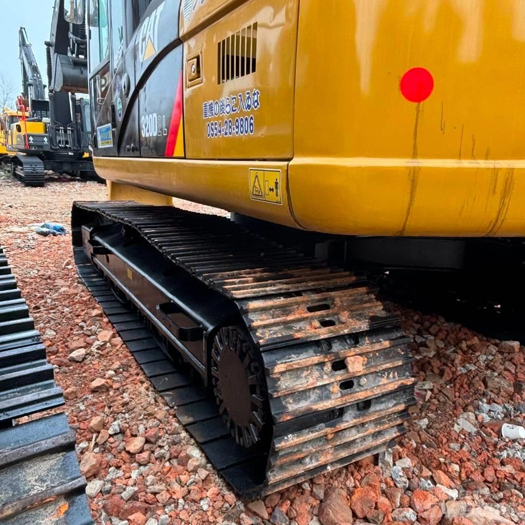 CAT 320 D Kāpurķēžu ekskavatori