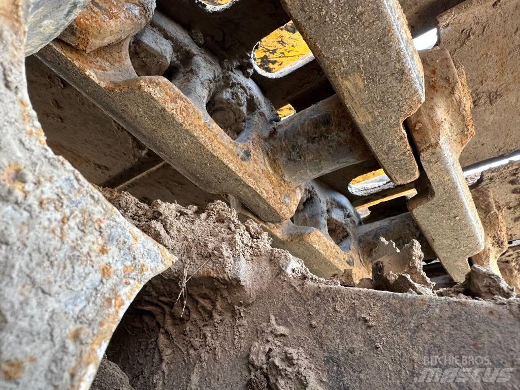 JCB JS 200 LC Kāpurķēžu ekskavatori
