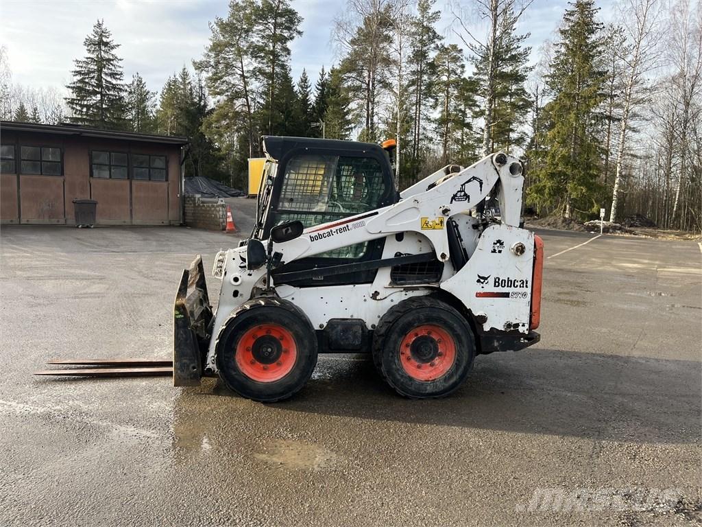 Bobcat S 770 Lietoti riteņu kompaktiekrāvēji