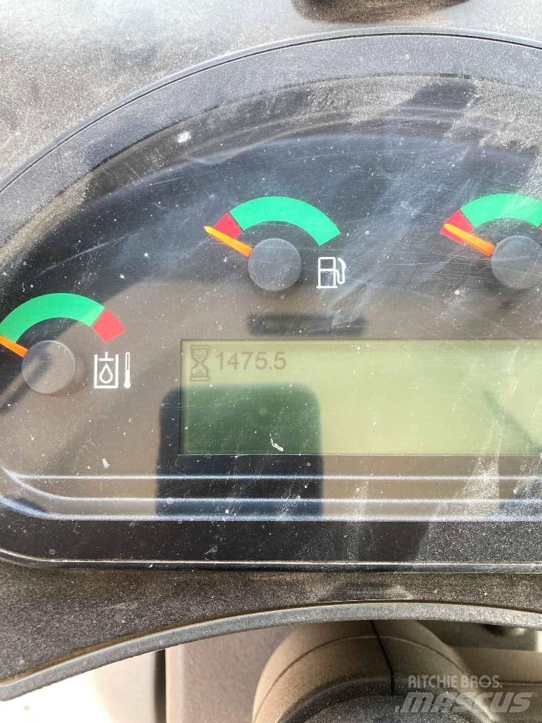 CAT 906 M Iekrāvēji uz riteņiem