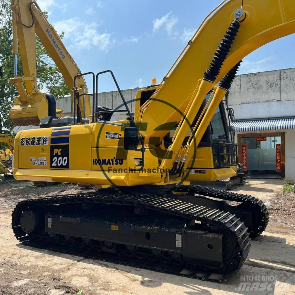 Komatsu PC 200 Kāpurķēžu ekskavatori