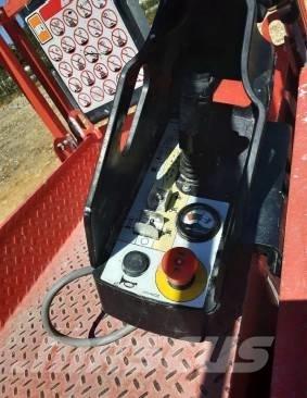 SkyJack SJ III 3219 Šķerveida pacēlāji