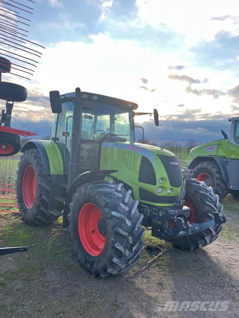 CLAAS Ares 657 Traktori