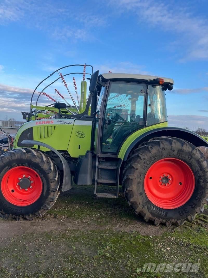 CLAAS Ares 657 Traktori