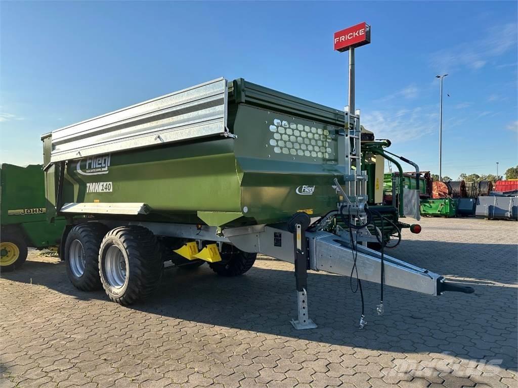 Fliegl TMK 140 Fox Treileri-pašizgāzēji