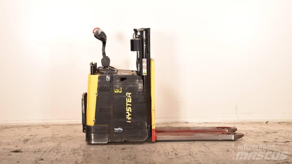 Hyster P2.0SD Hidrauliskās stalažas ar platformu