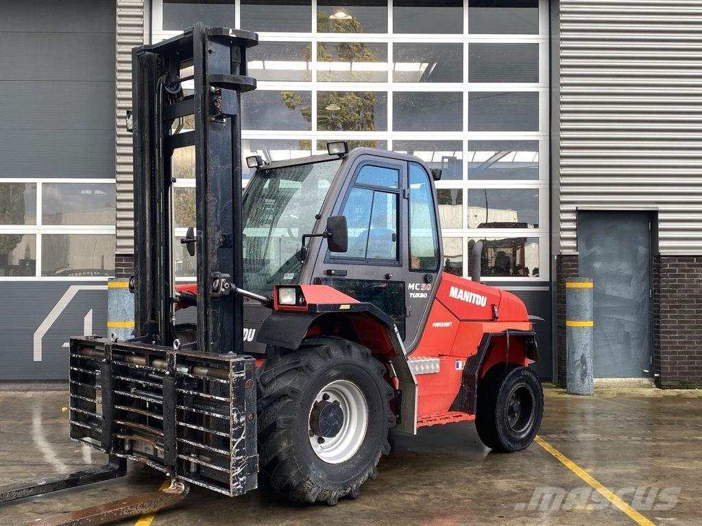 Manitou MC50 Turbo Apvidus autokrāvējs