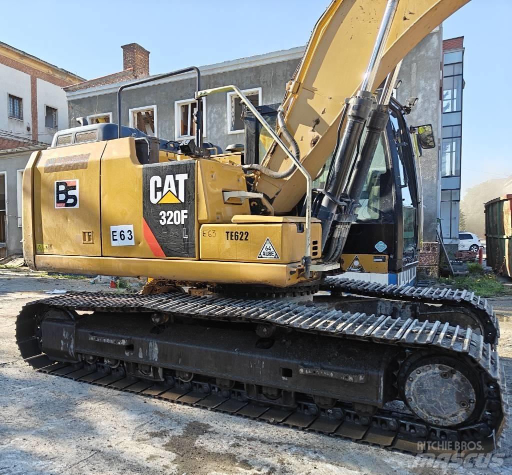 CAT 320F Kāpurķēžu ekskavatori