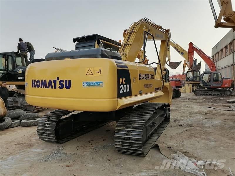 Komatsu PC 200-8 Kāpurķēžu ekskavatori