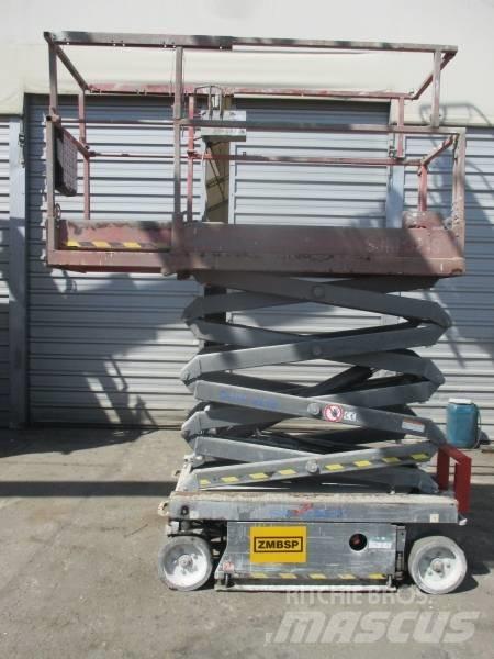 SkyJack SJ III 3219 Šķerveida pacēlāji