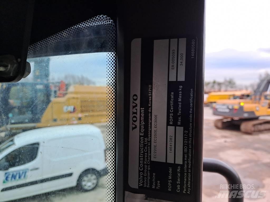 Volvo EC300EL Kāpurķēžu ekskavatori