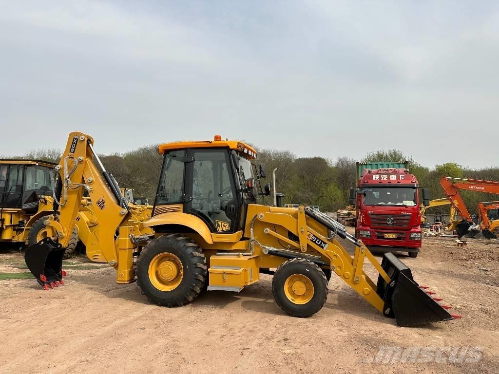 JCB 3CX Ekskavatori-iekrāvēji