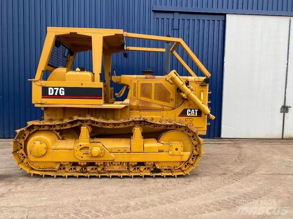 CAT D 7 G Kāpurķēžu buldozeri