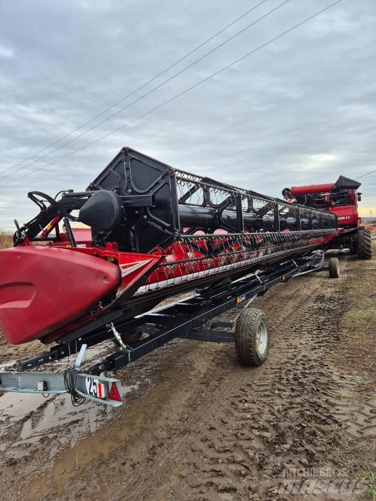 Case IH 9240 Ražas novākšanas kombaini
