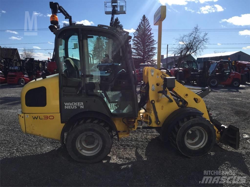 Wacker Neuson WL30 Iekrāvēji uz riteņiem
